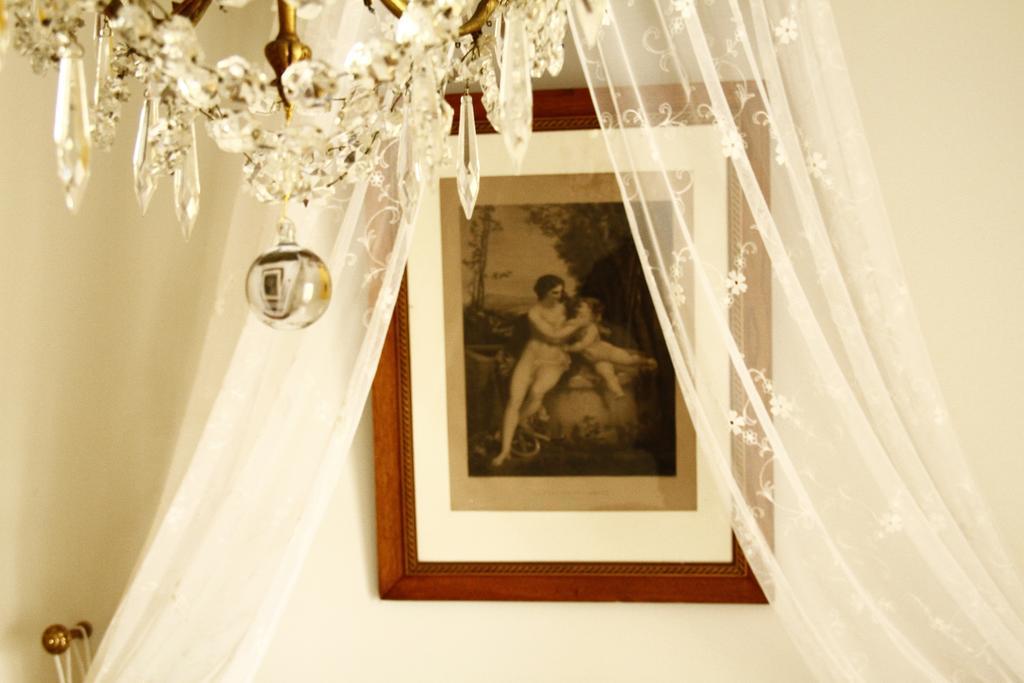 La Petite Maison Pres De L'Eglise Meillac Zewnętrze zdjęcie